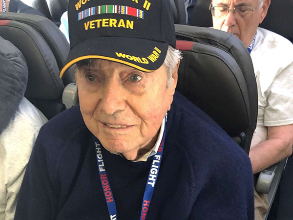 Honor Flight San Diego gives WWII veteran his final honor
